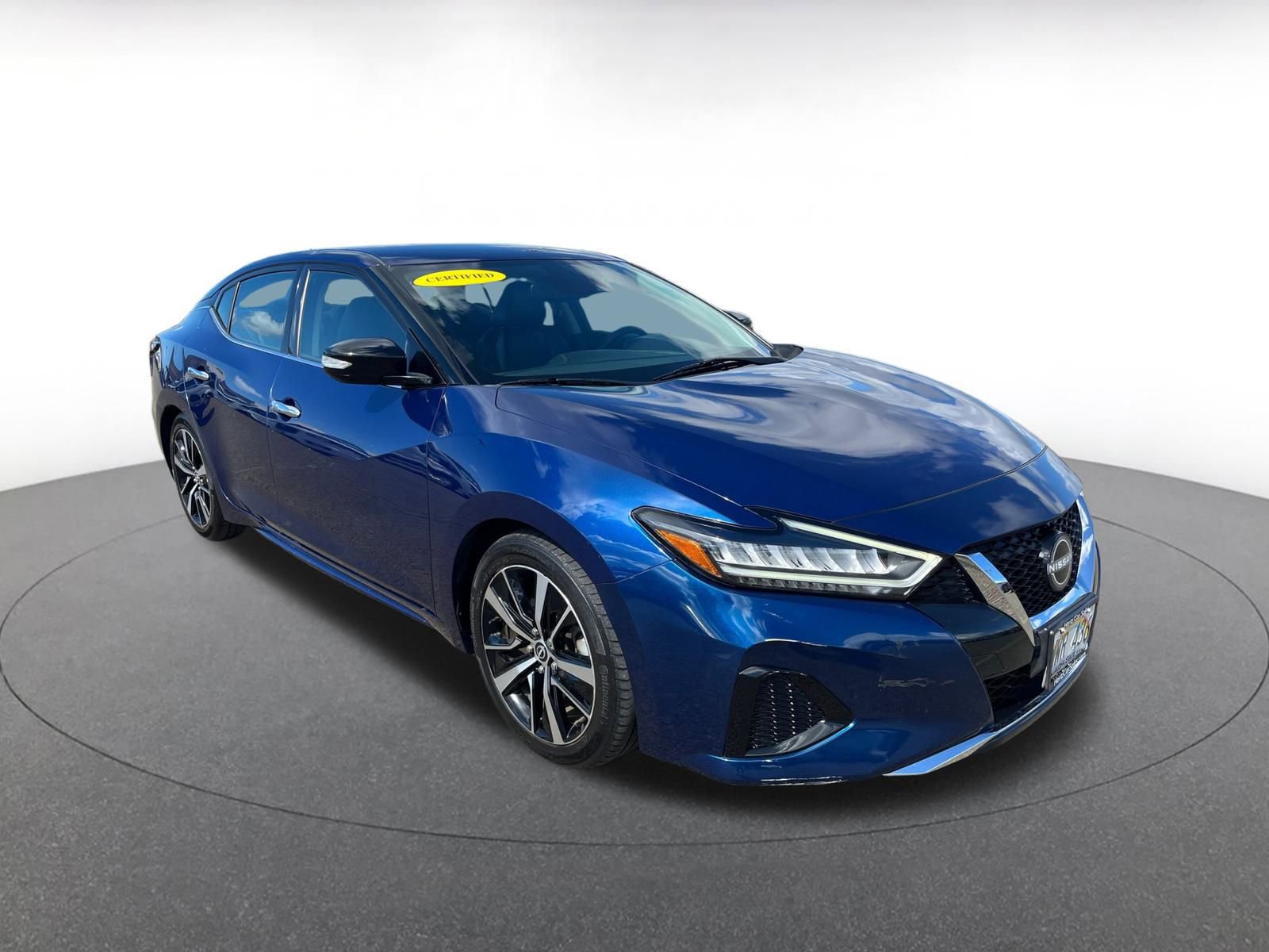Used 2023 Nissan Maxima SV w/ Floor Mat Group