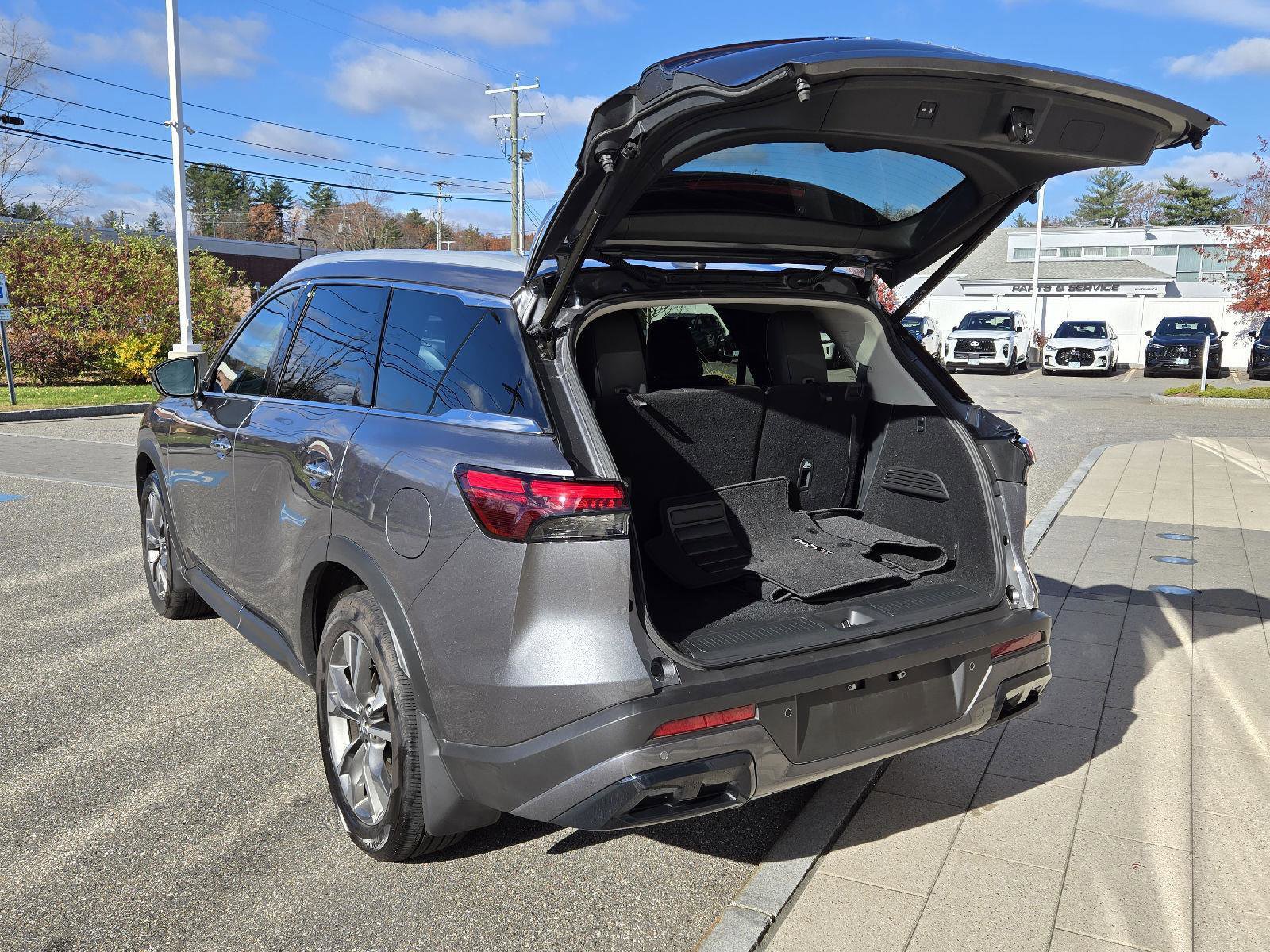 Certified 2025 INFINITI QX60 Luxe image 19
