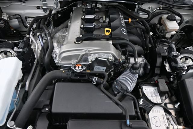 Used 2019 MAZDA MX-5 Miata RF Grand Touring RWD image 22