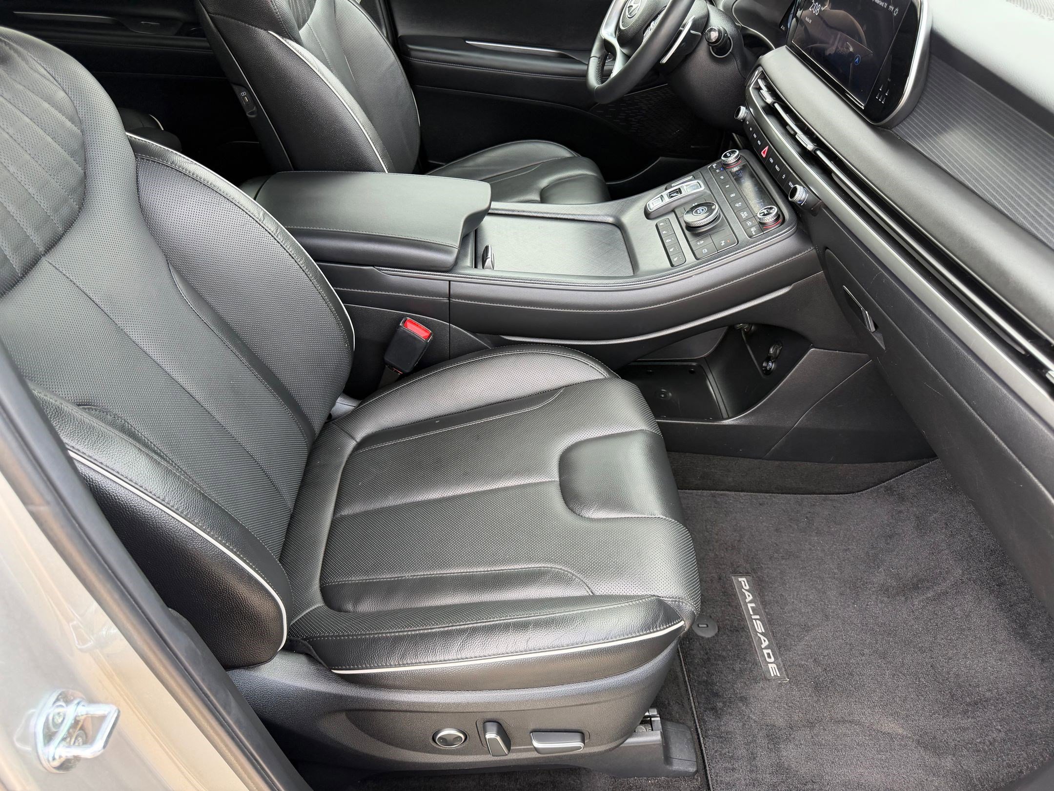 Used 2024 Hyundai Palisade Limited image 30