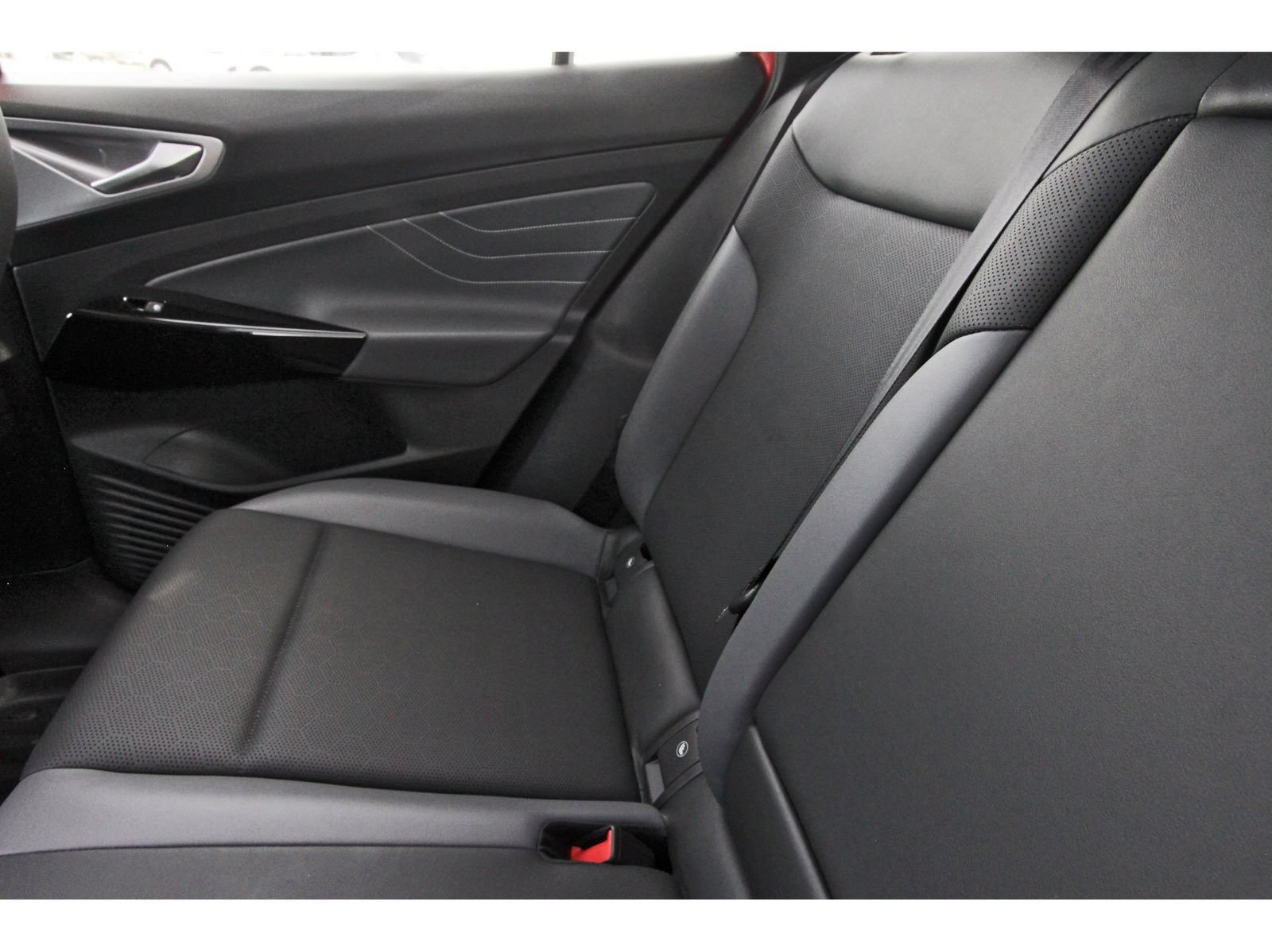 Used 2023 Volkswagen ID.4 Pro AWD/4WD image 14