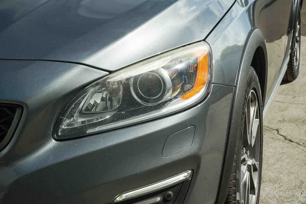 Used 2016 Volvo S60 T5 Cross Country Platinum AWD/4WD image 10