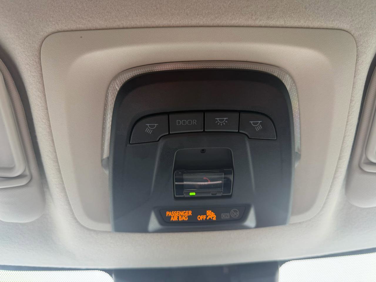 Used 2025 Toyota Corolla LE image 22