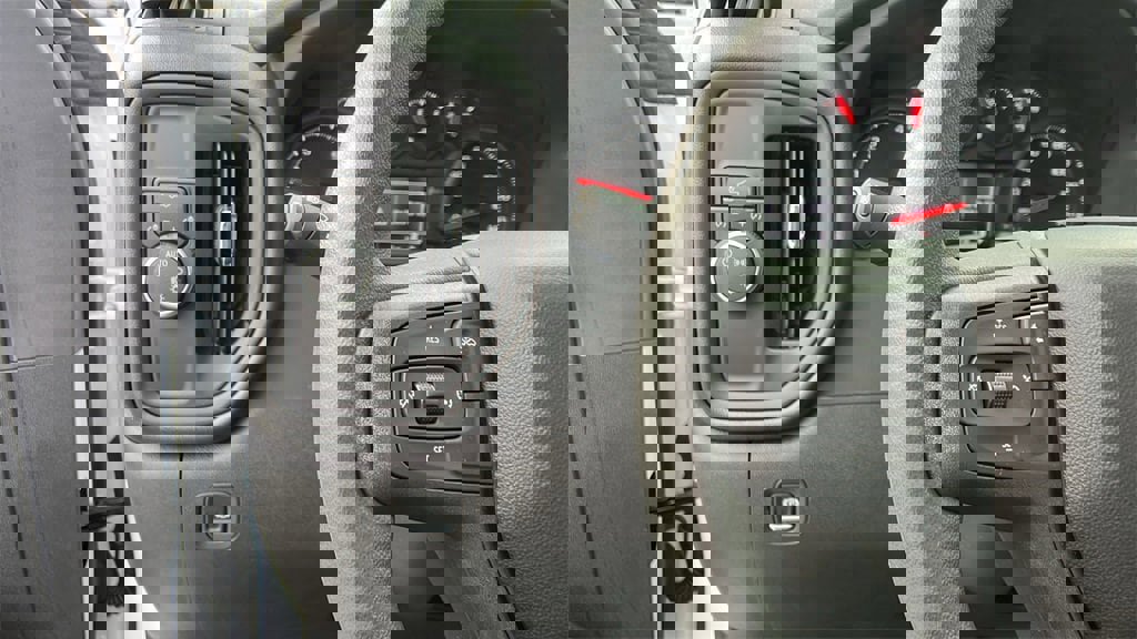 New 2025 Chevrolet Silverado 1500 W/T image 15