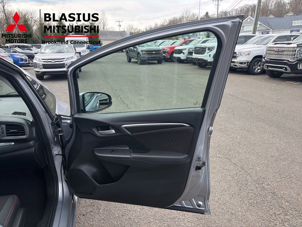 Used 2018 Honda Fit Sport image 28