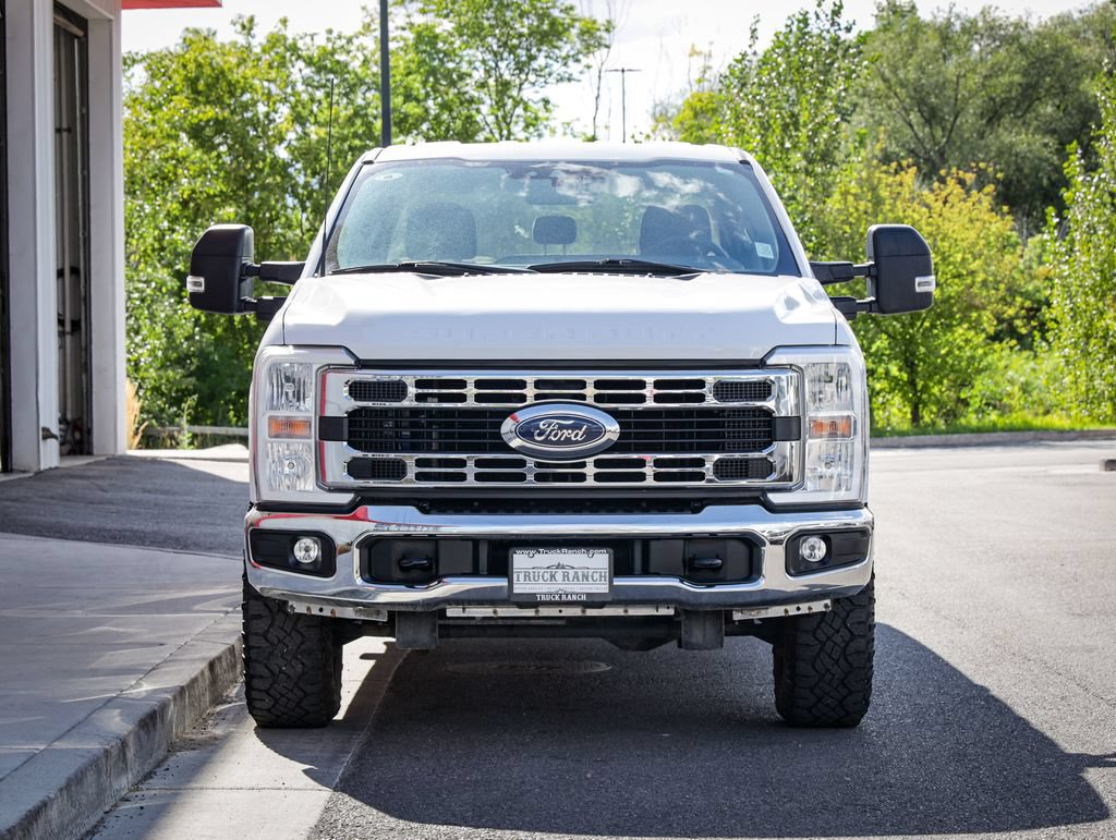 Used 2023 Ford F350 XLT w/ FX4 Off-Road Package AWD/4WD image 9