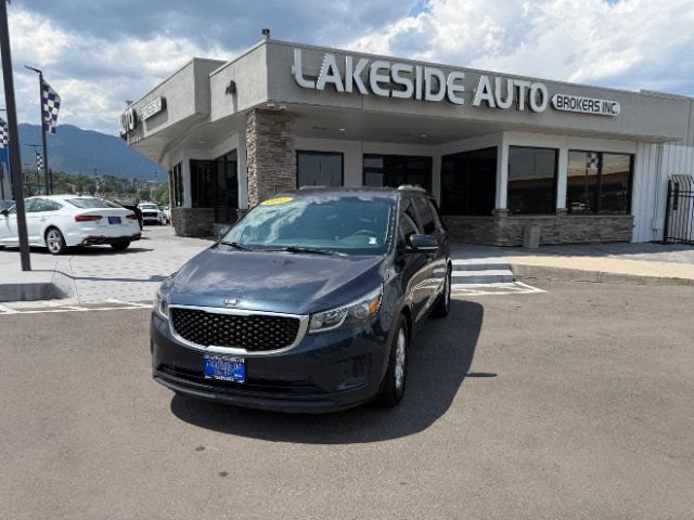 Used 2015 Kia Sedona LX