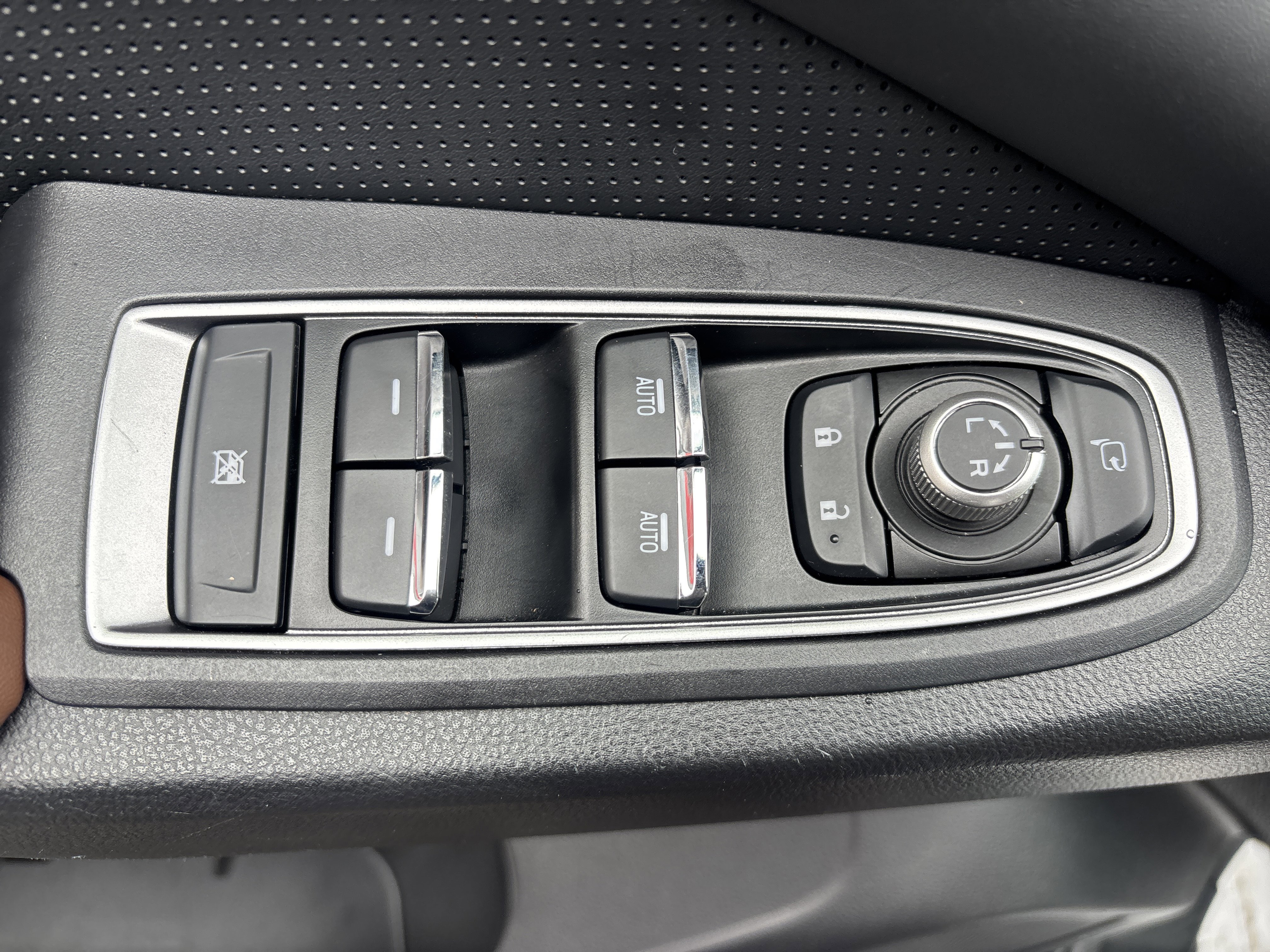 Used 2023 Subaru Ascent Touring AWD/4WD image 18