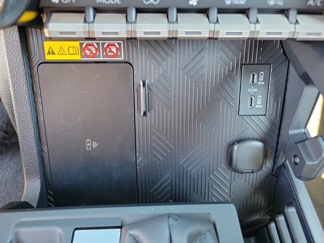 Used 2025 Toyota 4Runner Limited image 15