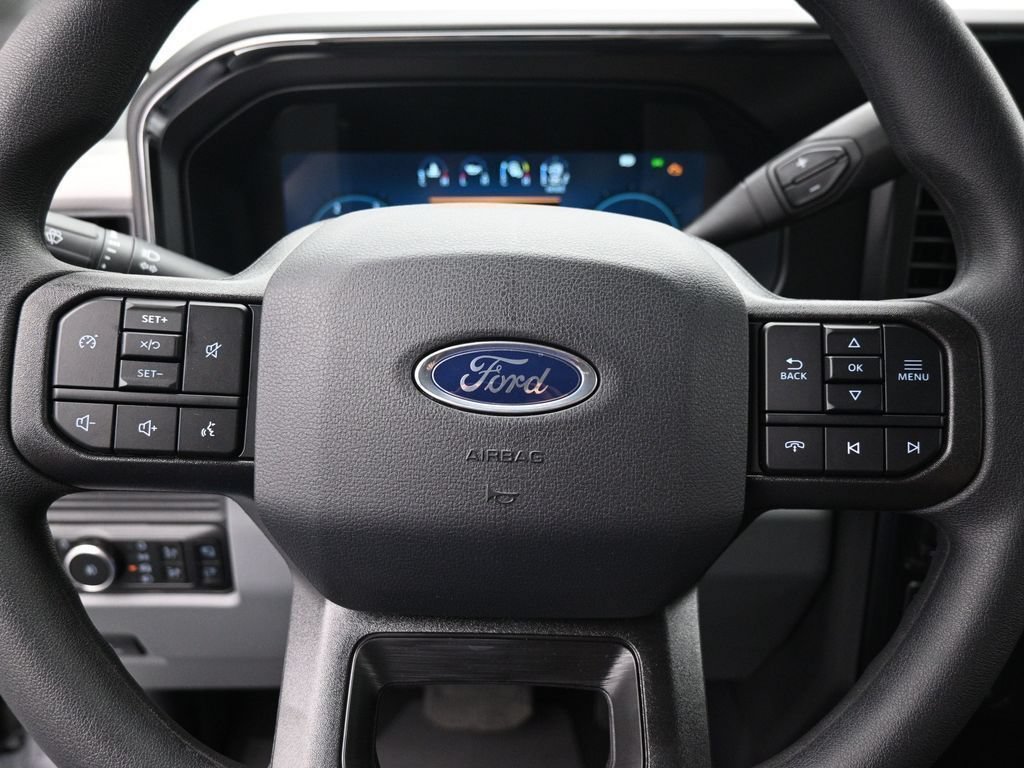 New 2026 Ford F350 XLT w/ XLT Premium Package AWD/4WD image 36