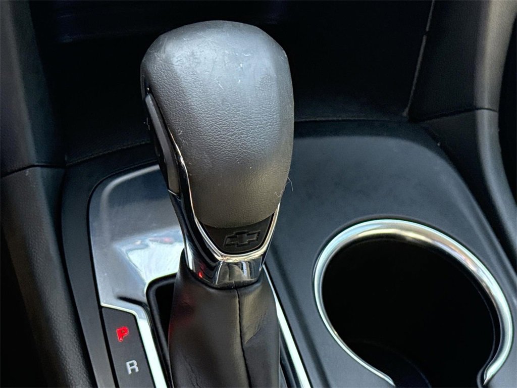 Used 2022 Chevrolet Equinox LS image 14