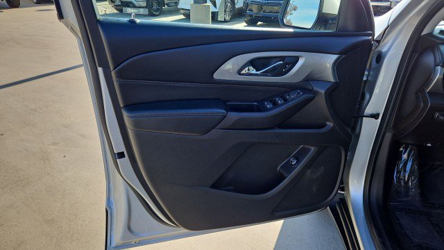 Used 2021 Chevrolet Traverse LT FWD image 21