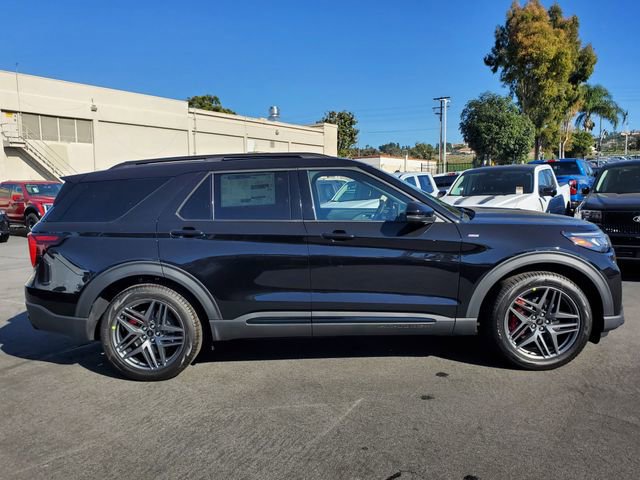Used 2026 Ford Explorer ST-Line w/ ST-Line Street Pack image 22
