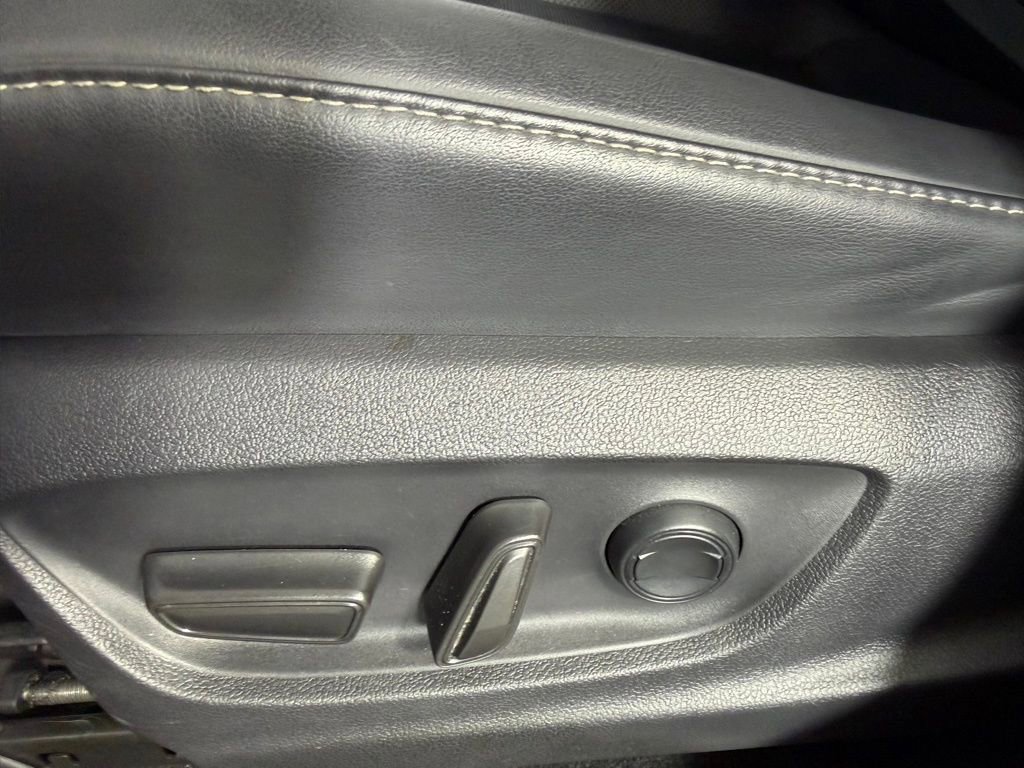 Used 2024 Toyota Crown Limited image 23