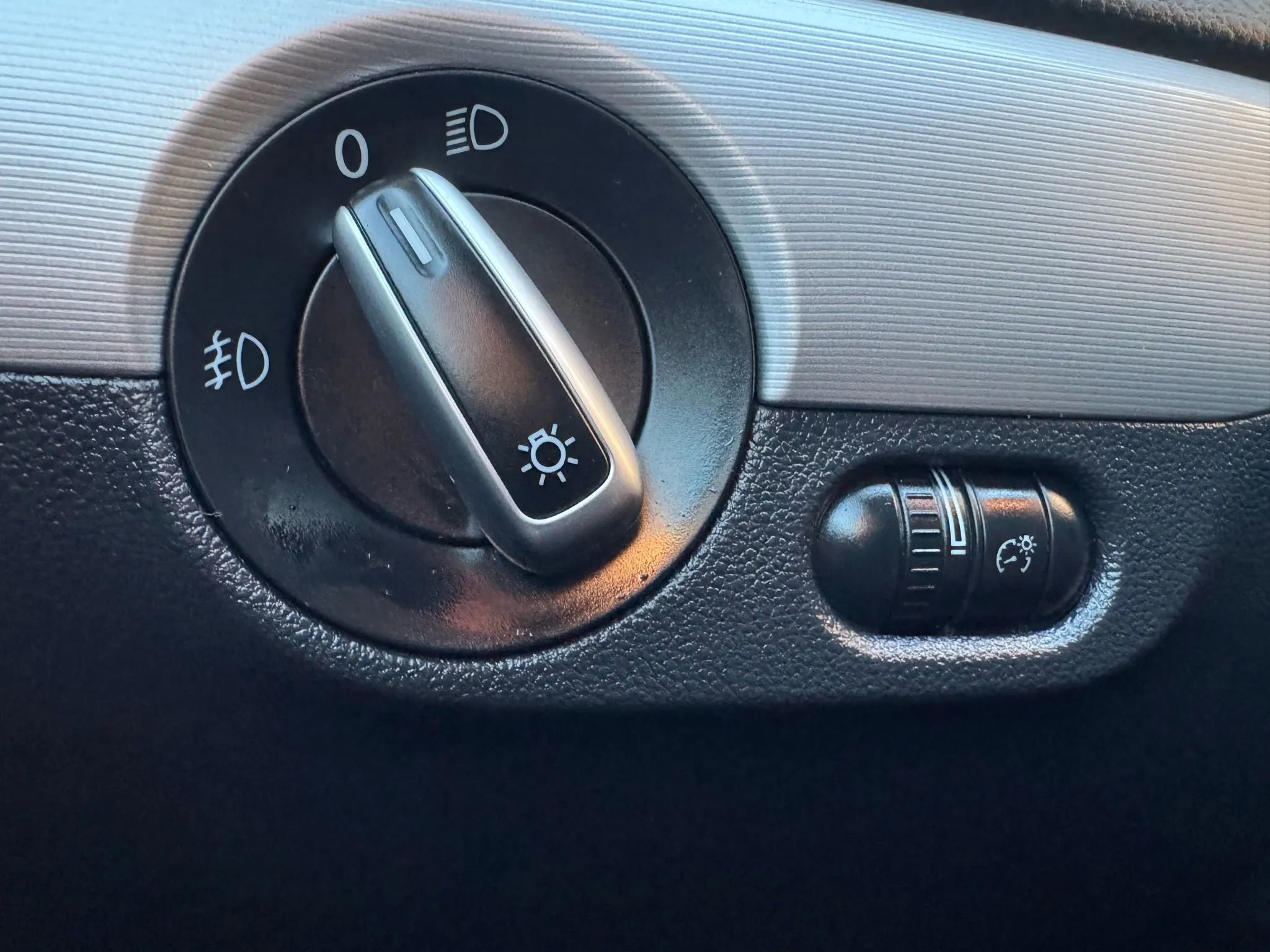 Used 2013 Volkswagen Jetta GLI Autobahn image 22