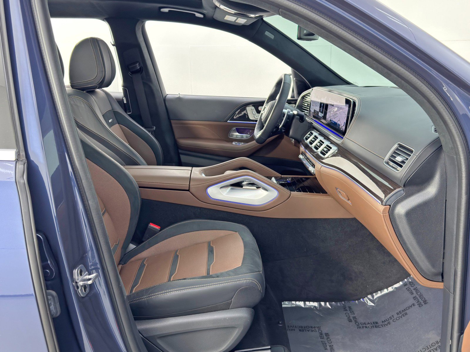 Used 2024 Mercedes-Benz GLS 63 AMG 4MATIC image 16