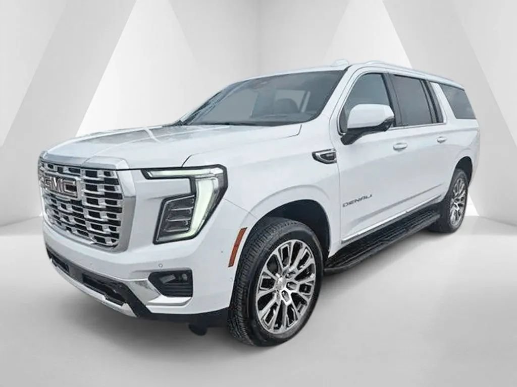 New 2026 GMC Yukon XL Denali w/ LPO, Floor Liner Package AWD/4WD image 3