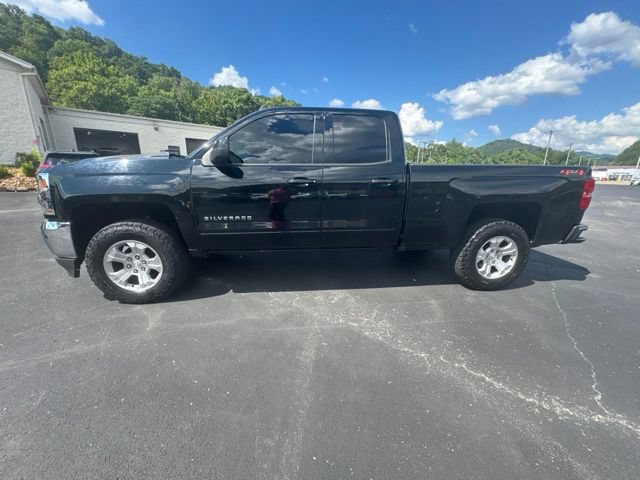 Used 2019 Chevrolet Silverado 1500 LT AWD/4WD image 4