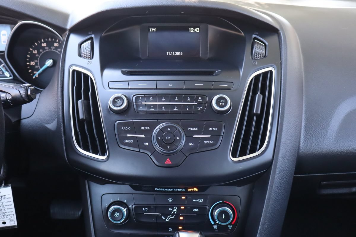 Used 2016 Ford Focus SE w/ Equipment Group 201A FWD image 35
