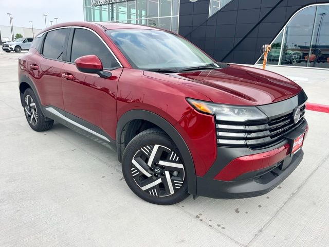 Used 2025 Nissan Kicks SV FWD image 1