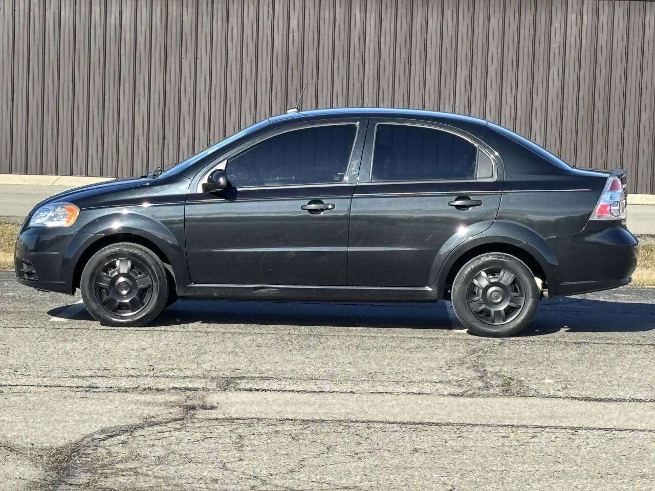 Used 2011 Chevrolet Aveo LT