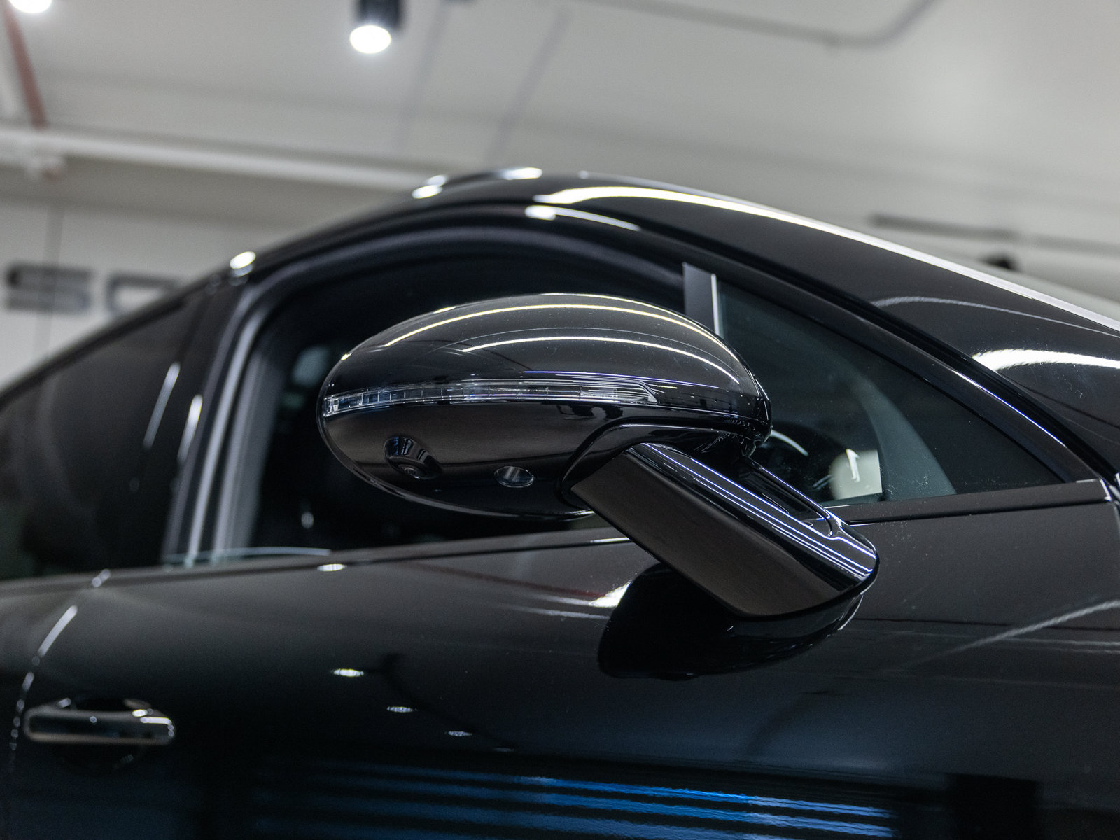 Used 2026 Porsche Macan AWD/4WD image 18