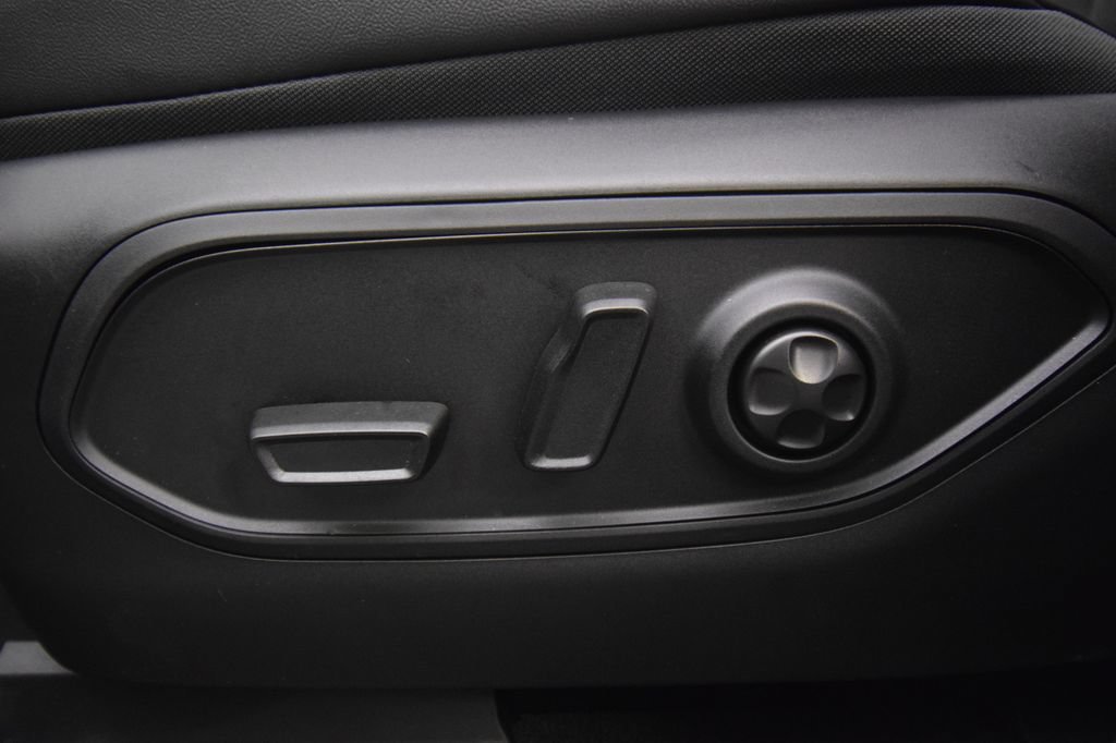 New 2027 Jeep Grand Cherokee Altitude AWD/4WD image 35