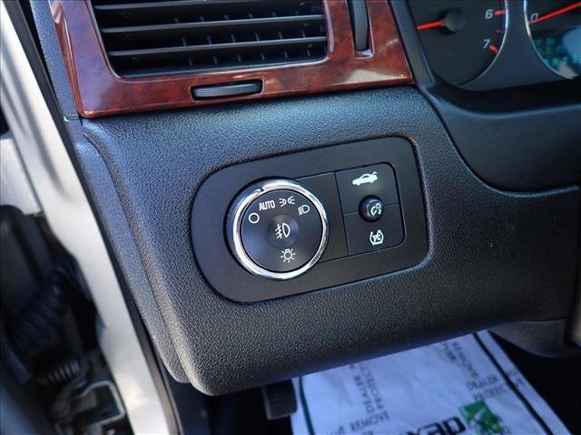 Used 2008 Chevrolet Impala LT FWD image 15
