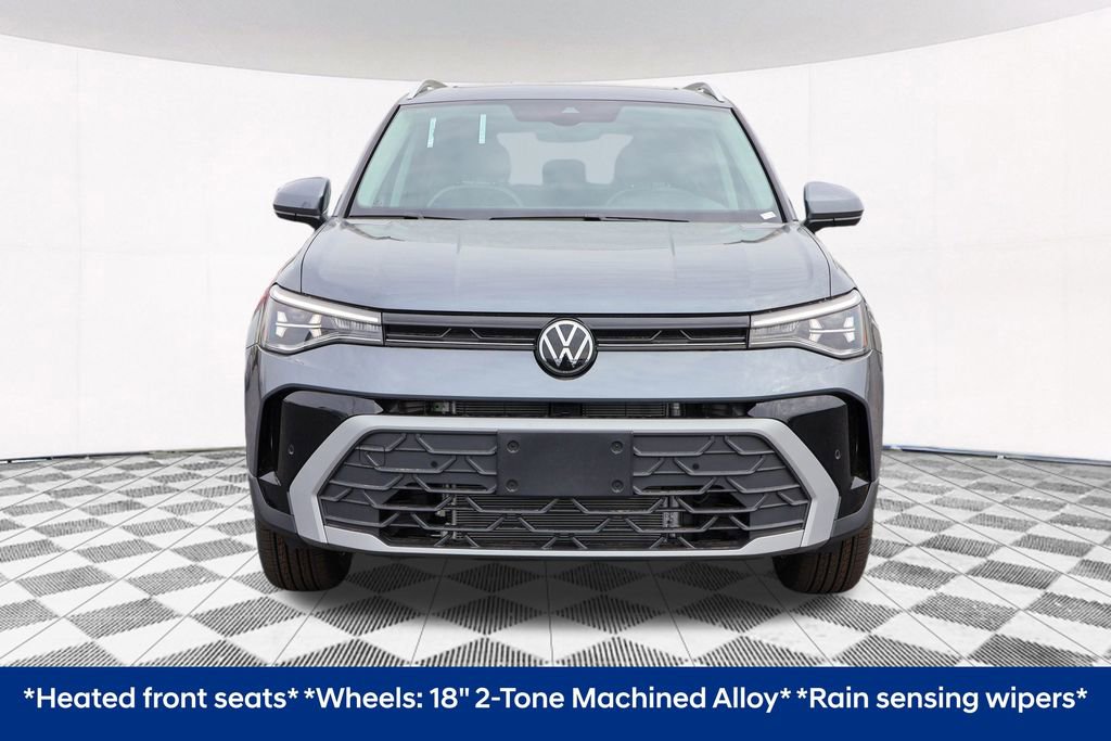 Used 2025 Volkswagen Taos SE image 7