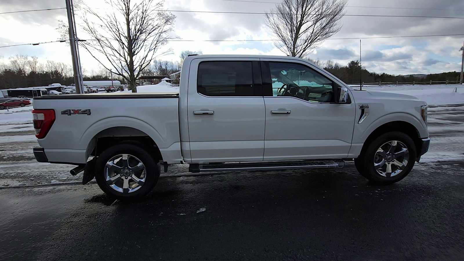 Used 2023 Ford F150 Lariat w/ Equipment Group 502A High image 9