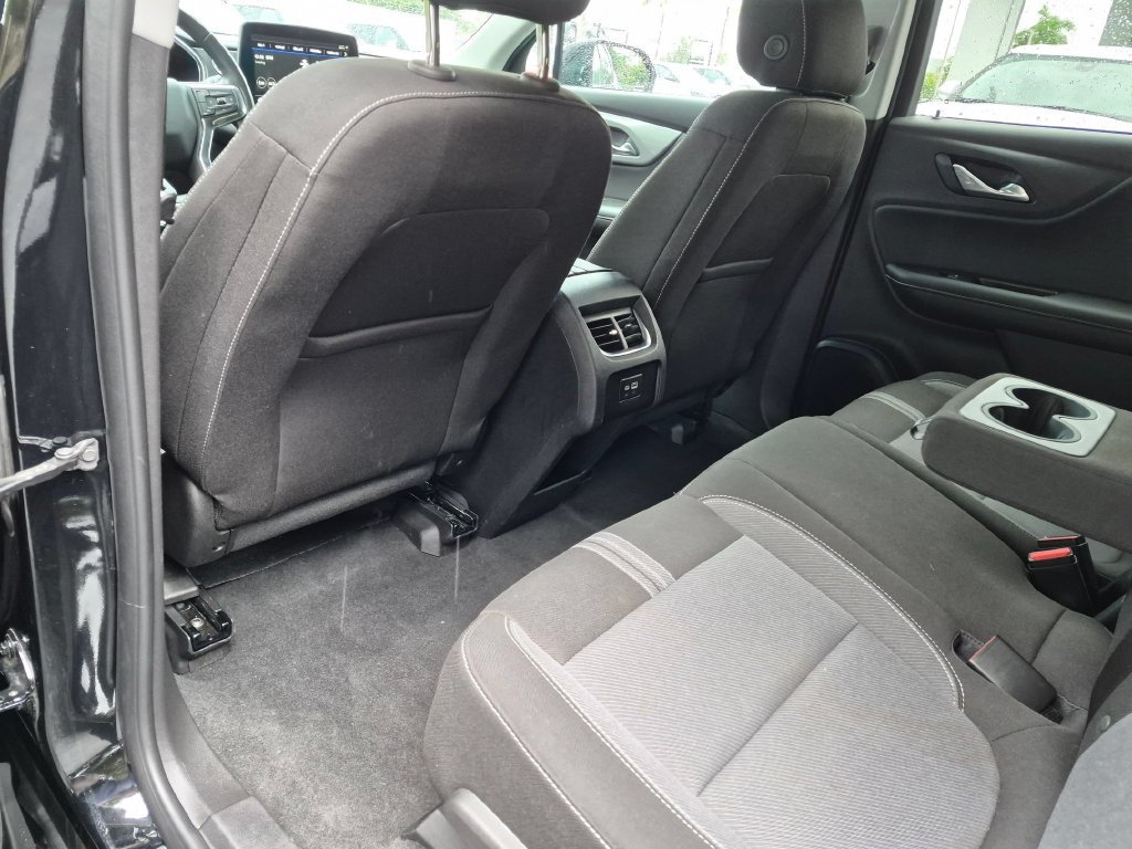 Used 2025 Chevrolet Blazer LT AWD/4WD image 25