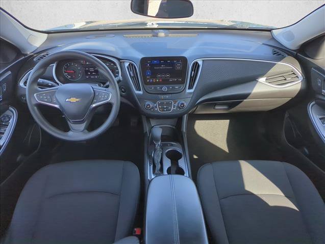 Used 2025 Chevrolet Malibu LT FWD image 17