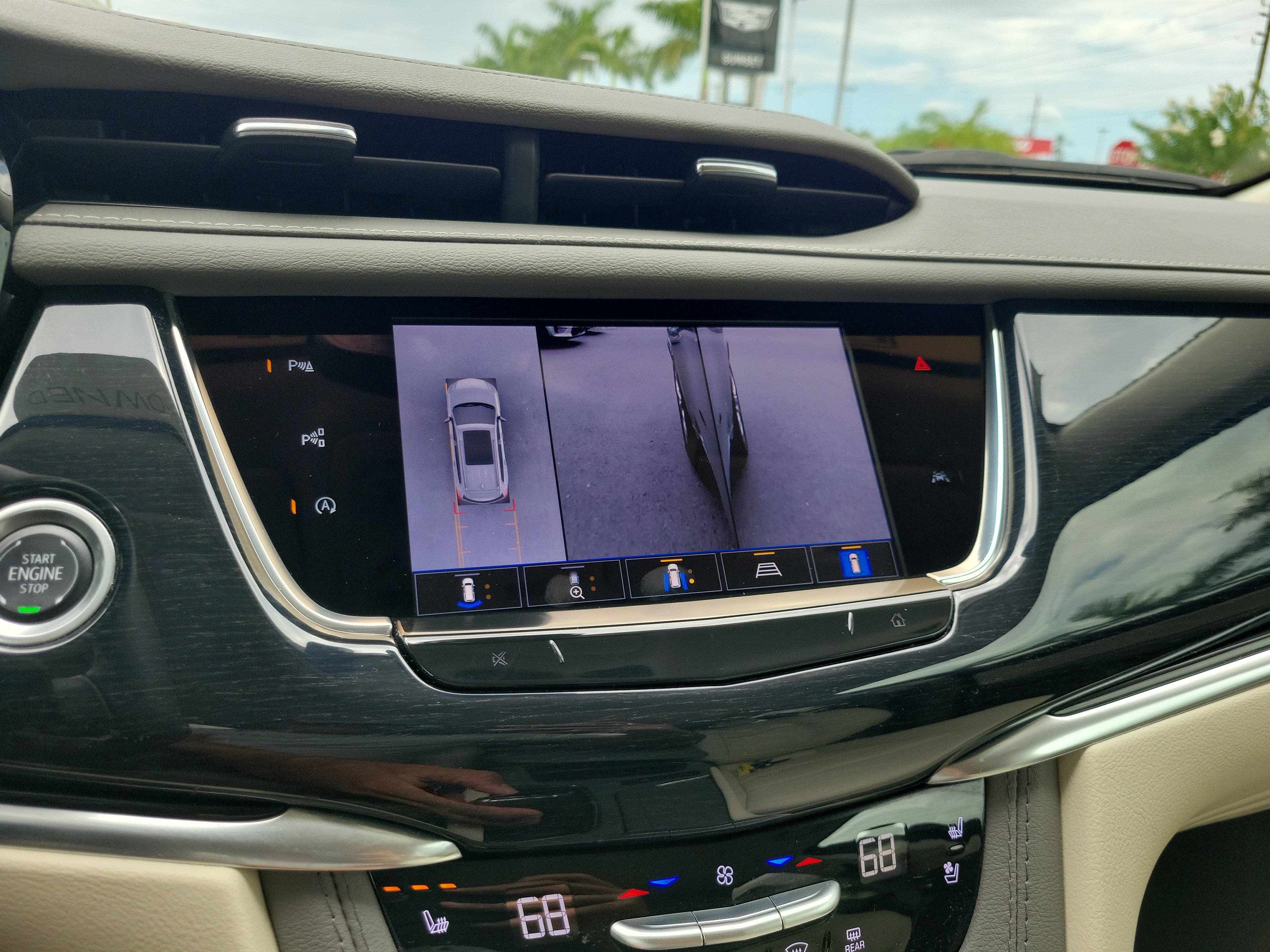 Certified 2024 Cadillac XT6 Premium Luxury w/ Technology Package FWD image 22