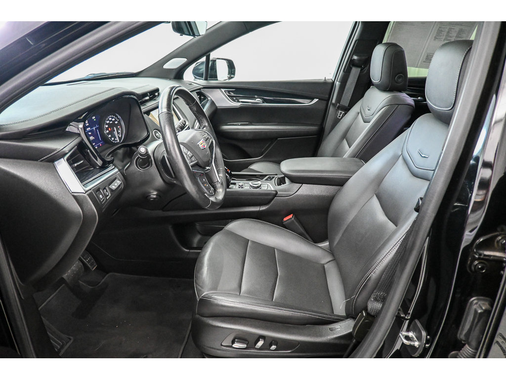 Used 2024 Cadillac XT5 Premium Luxury w/ Technology Package AWD/4WD image 34