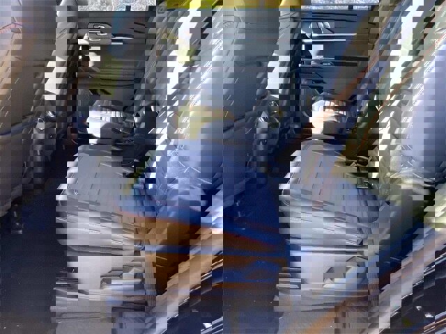 Used 2025 Ford Explorer ST-Line image 51