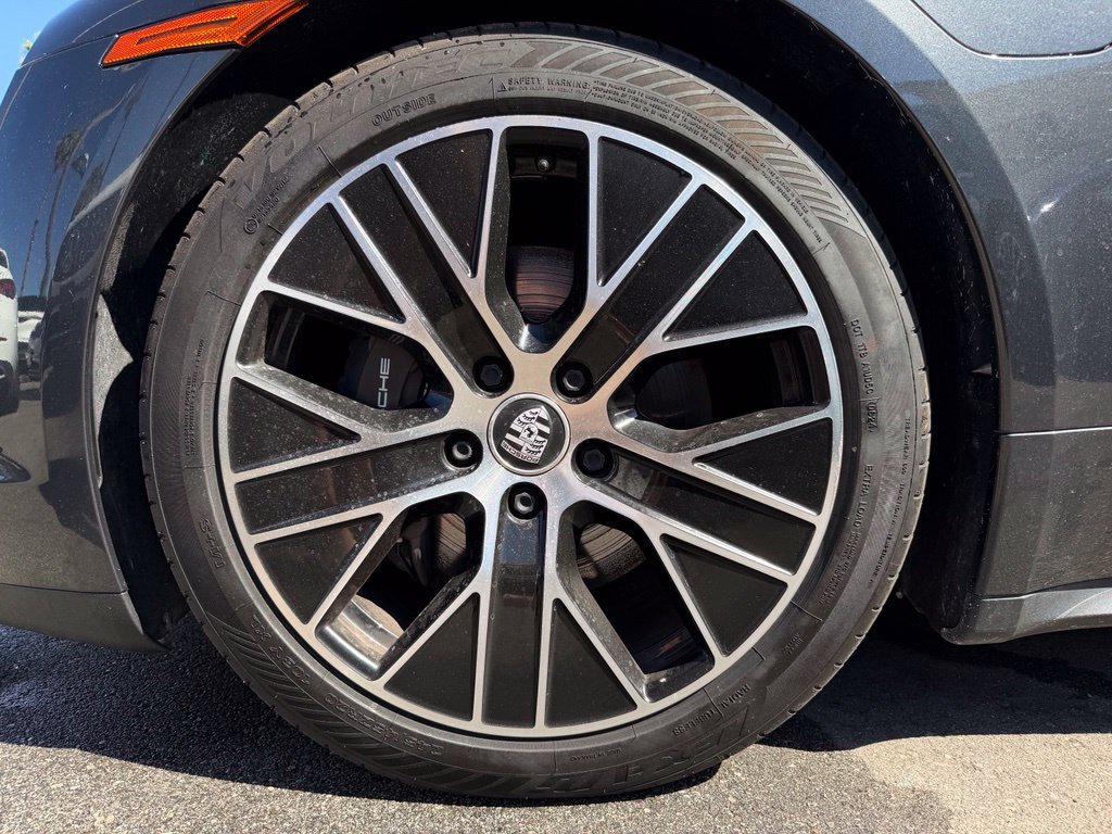 Used 2022 Porsche Taycan RWD image 11