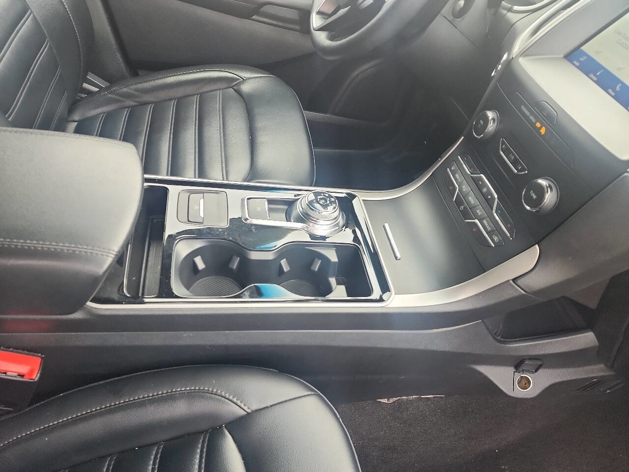 Used 2020 Ford Edge SEL image 20