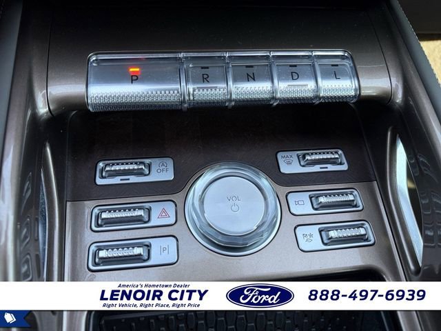 Used 2025 Lincoln Nautilus Black Label image 27