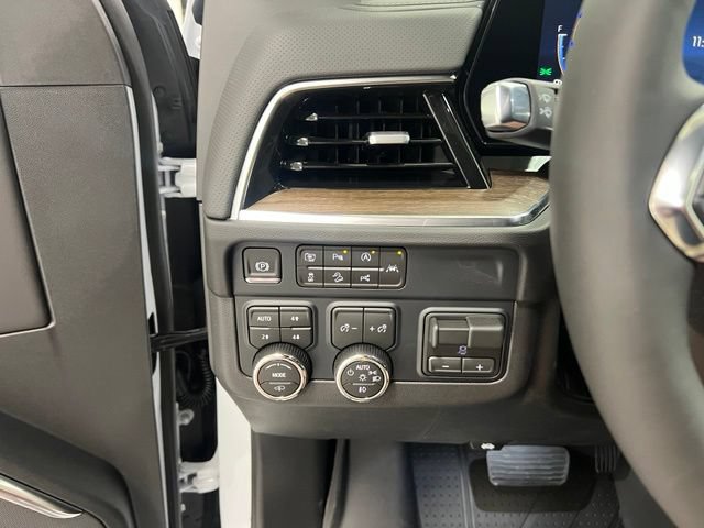 New 2026 Chevrolet Tahoe High Country AWD/4WD image 13