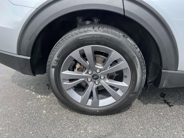 Certified 2023 Ford Explorer XLT w/ Equipment Group 202A AWD/4WD image 11