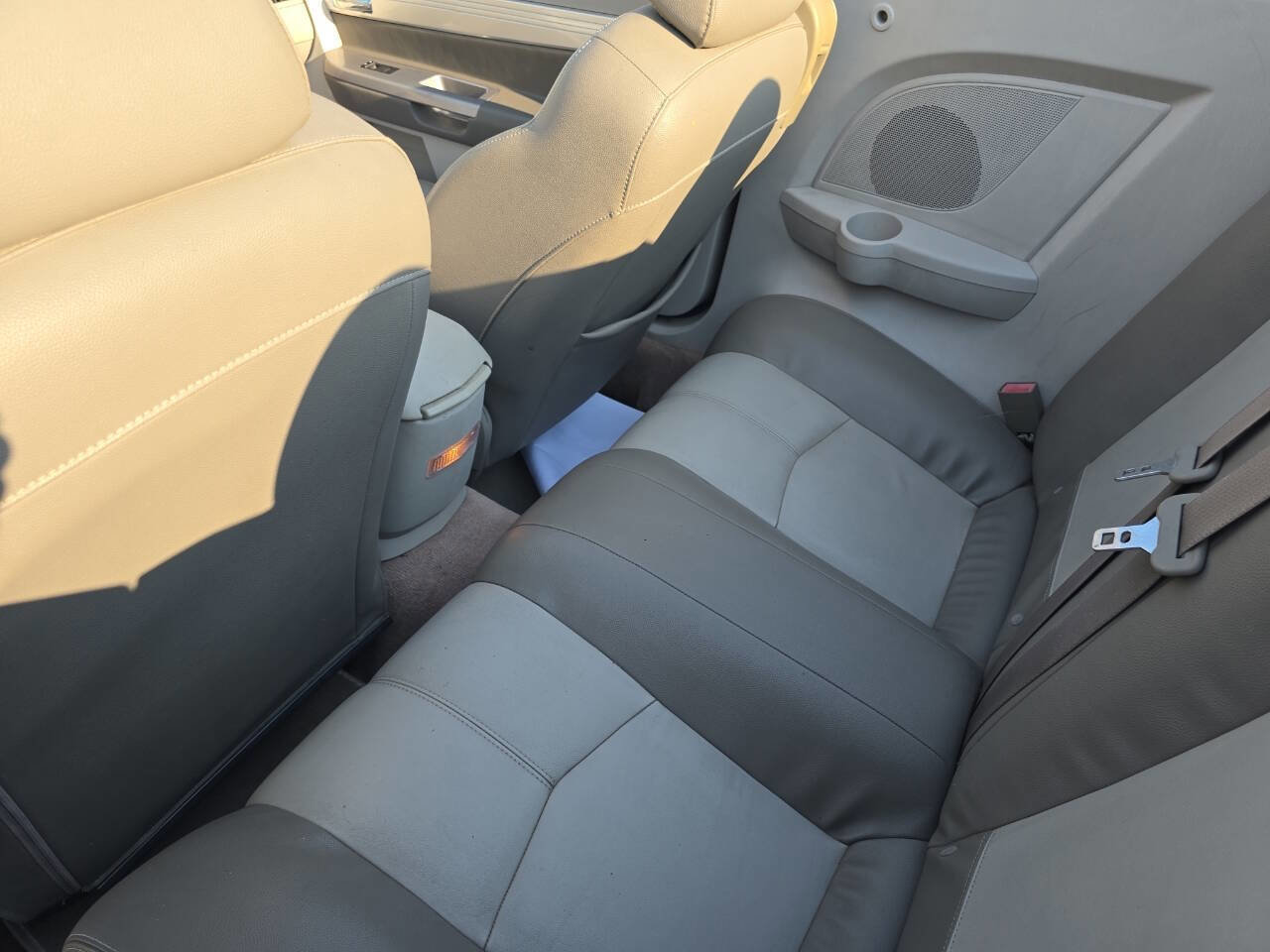 Used 2008 Chrysler Sebring Touring w/ Special Touring Group image 16