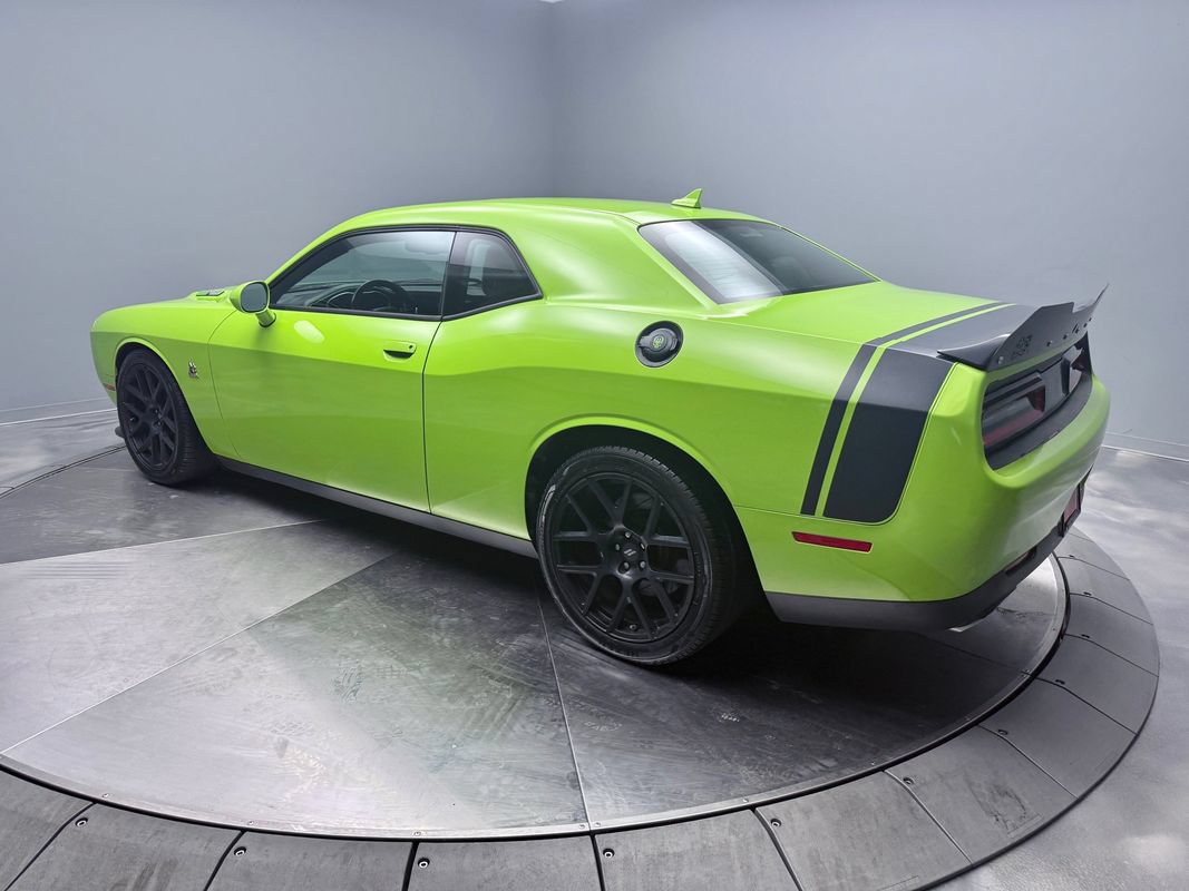 Used 2015 Dodge Challenger R/T Scat Pack w/ Scat Pack Appearance Package RWD image 7