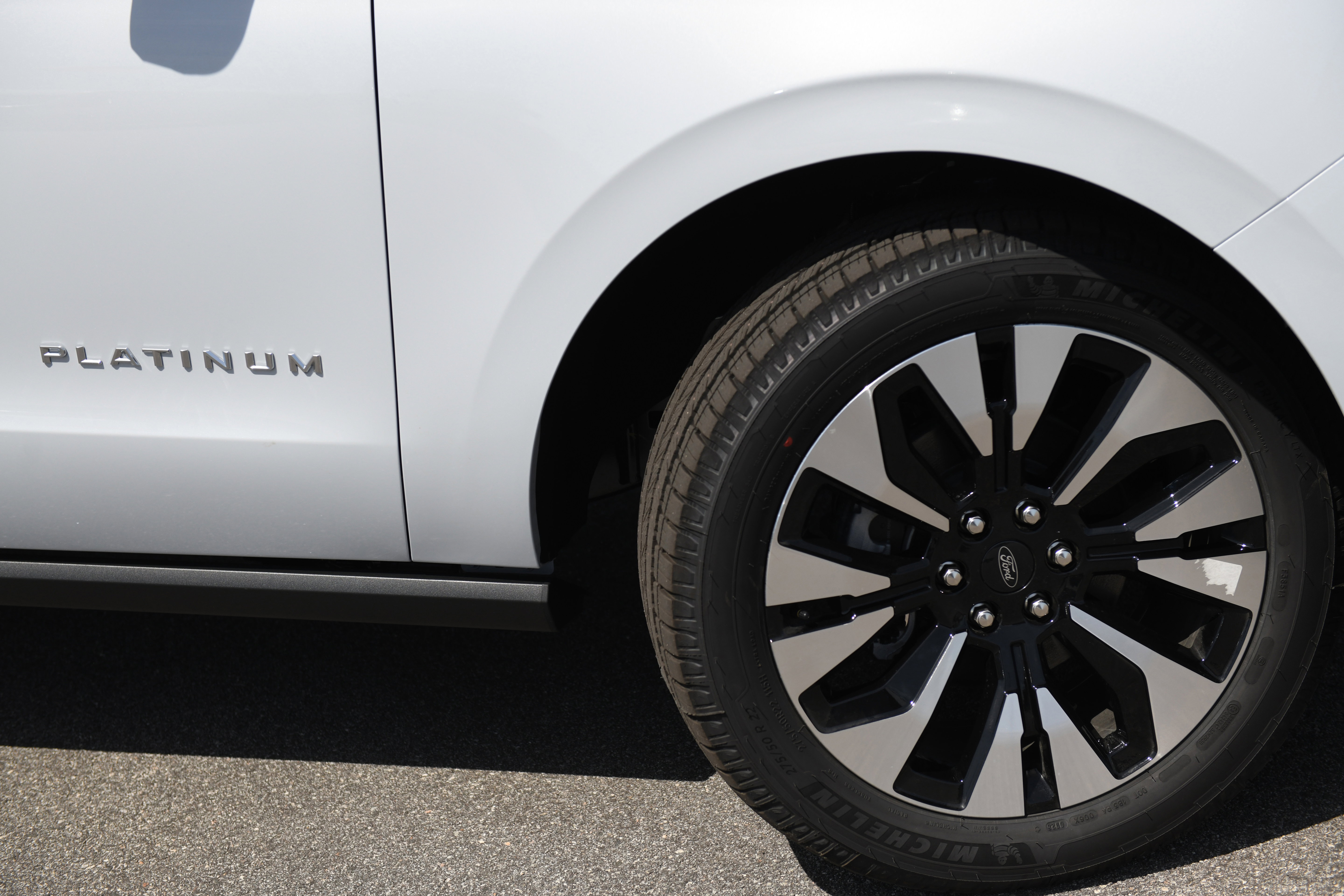 New 2026 Ford Expedition Max Platinum image 4