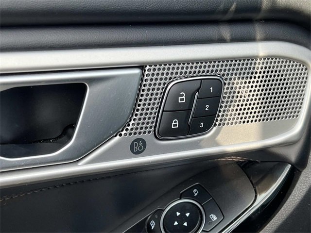 Certified 2023 Ford Explorer Platinum w/ Equipment Group 601A image 22