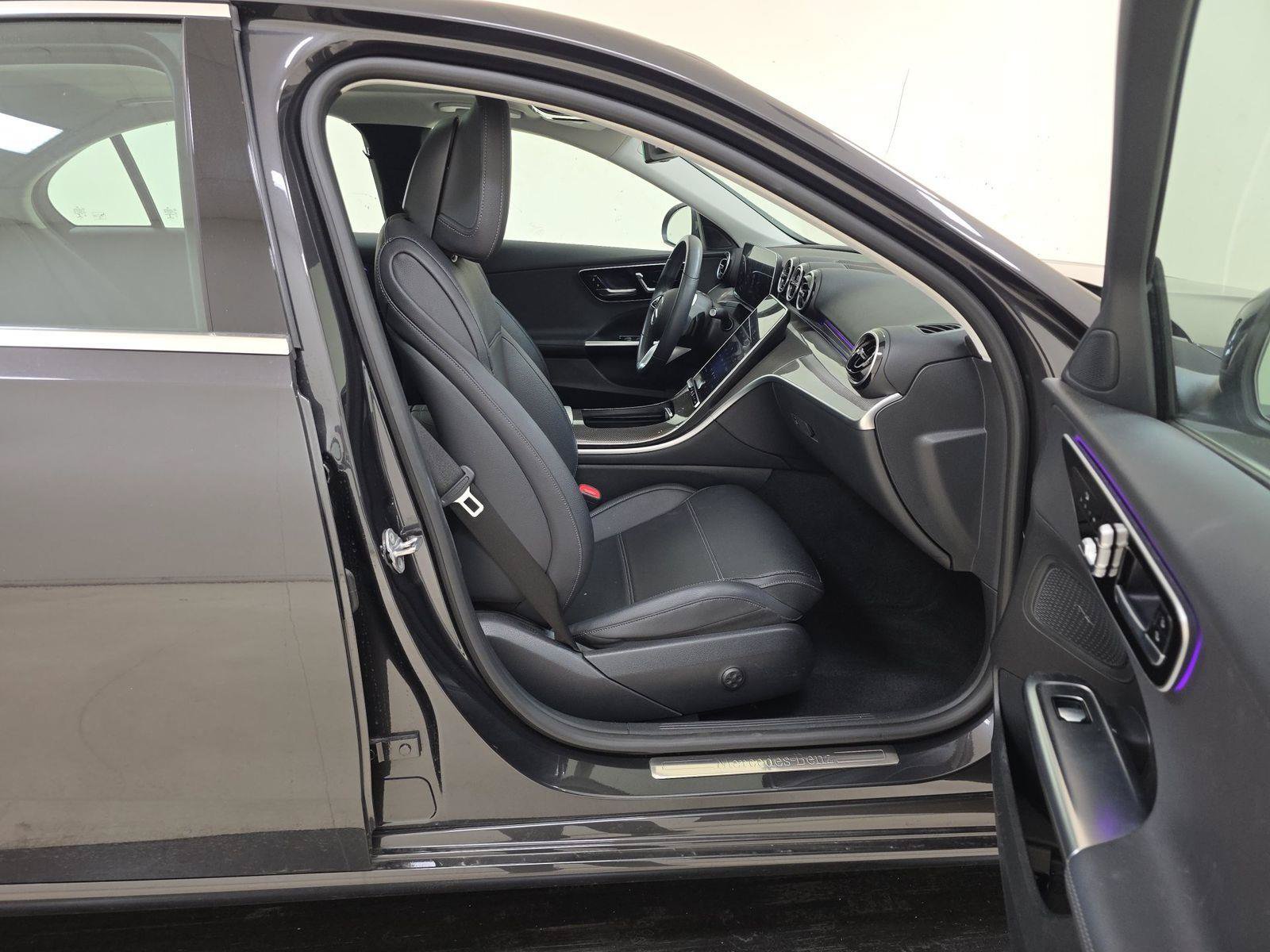 Used 2023 Mercedes-Benz C 300 4MATIC Sedan image 10