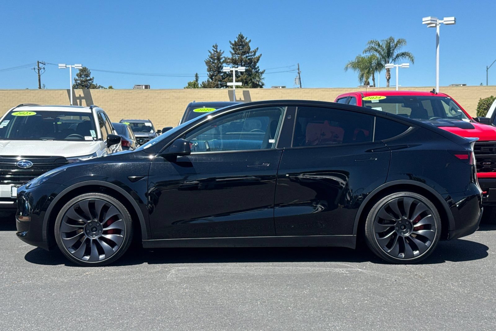Used 2025 Tesla Model Y Performance AWD/4WD image 8