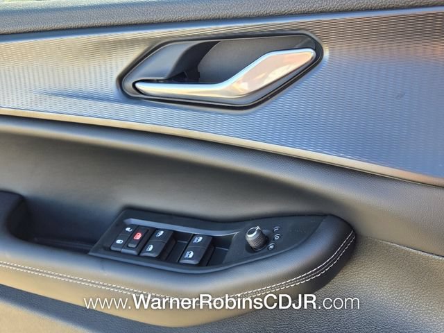 New 2026 Jeep Grand Cherokee Laredo RWD image 28