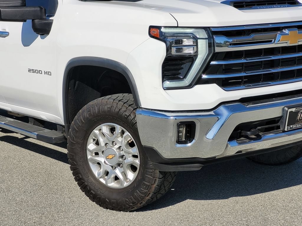 Used 2024 Chevrolet Silverado 2500 LTZ AWD/4WD image 9