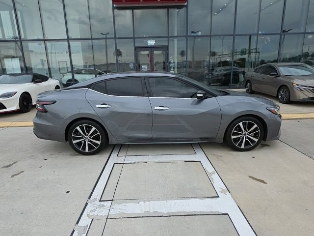 Used 2023 Nissan Maxima SV w/ Floor Mat Group FWD image 3