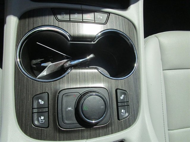 Used 2021 GMC Acadia SLT w/ Preferred Package AWD/4WD image 21